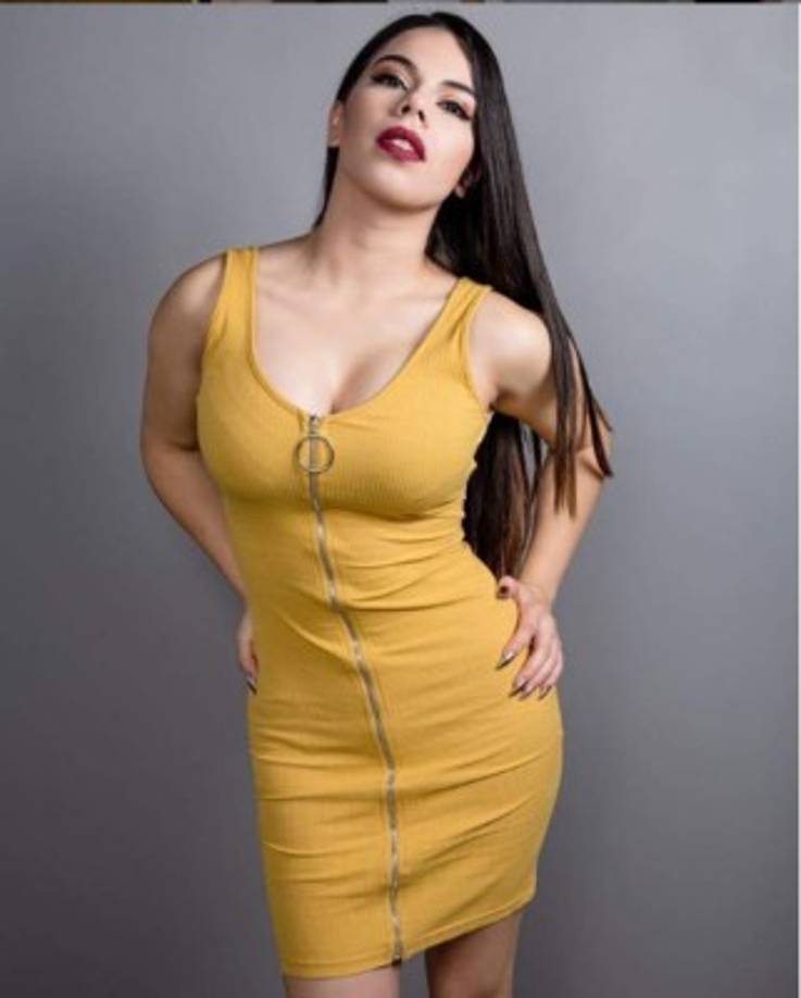 Lizbeth forma parte del grupo de jóvenes que trabajan en la empresa Badabun. Su belleza la ha convertido en una de las mujeres más seguidas en redes sociales.