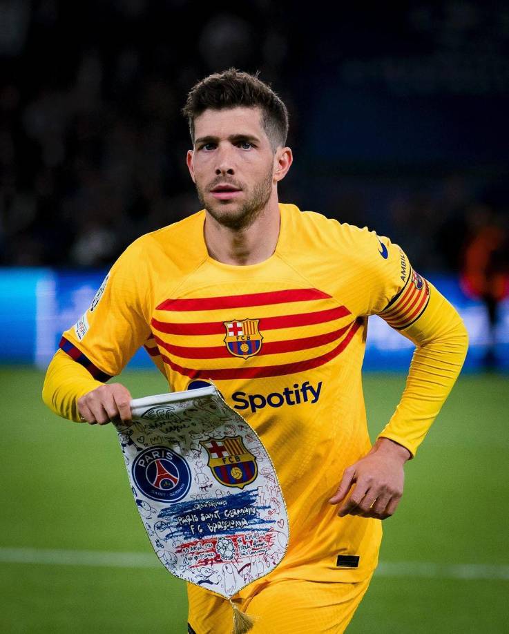 Hansi Flick confirmó la salida de Sergi Roberto: “Ya no es jugador del Barcelona”, dijo en su presentación como DT azulgrana.