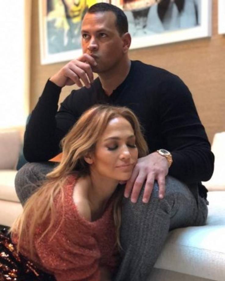 'Tuve cinco años de una vida y una asociación increíbles y tanto mis hijas como yo hemos aprendido mucho. Y ahora tenemos la oportunidad de tomar todo eso y seguir adelante y decir: '¿Sabes qué? Estamos tan agradecidos por los últimos cinco años que cómo podemos hacer que los próximos cinco sean aún mejores gracias a las lecciones aprendidas', ha afirmado Alex al portal Entertainment tonight.