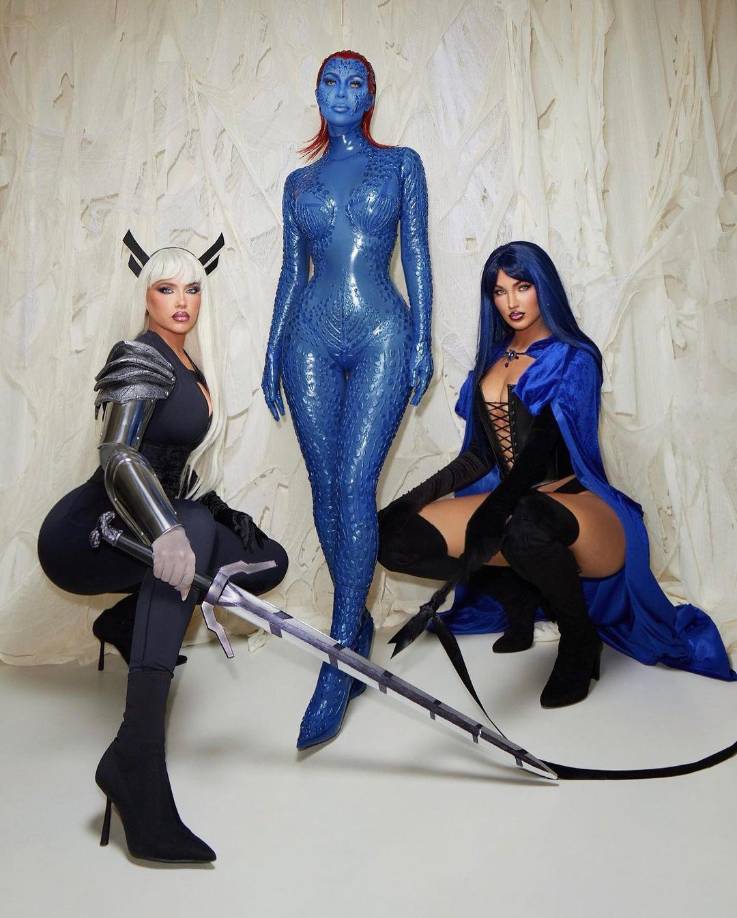 Kim Kardashian y sus amigas Olivia Pierson y Natalie Halcro han formado el trío de personajes de la película de ficción ‘X-Men’: Magik, Mystique y Selene.