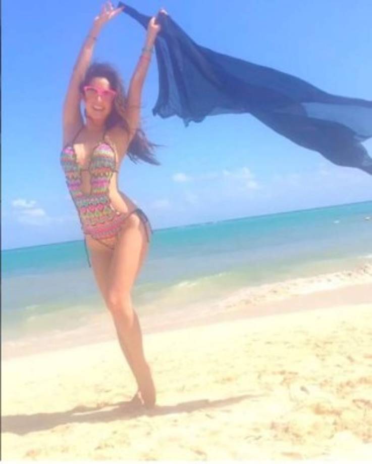 Sus fans caen rendidos ante la belleza y sensualidad de Carmen Villalobos.