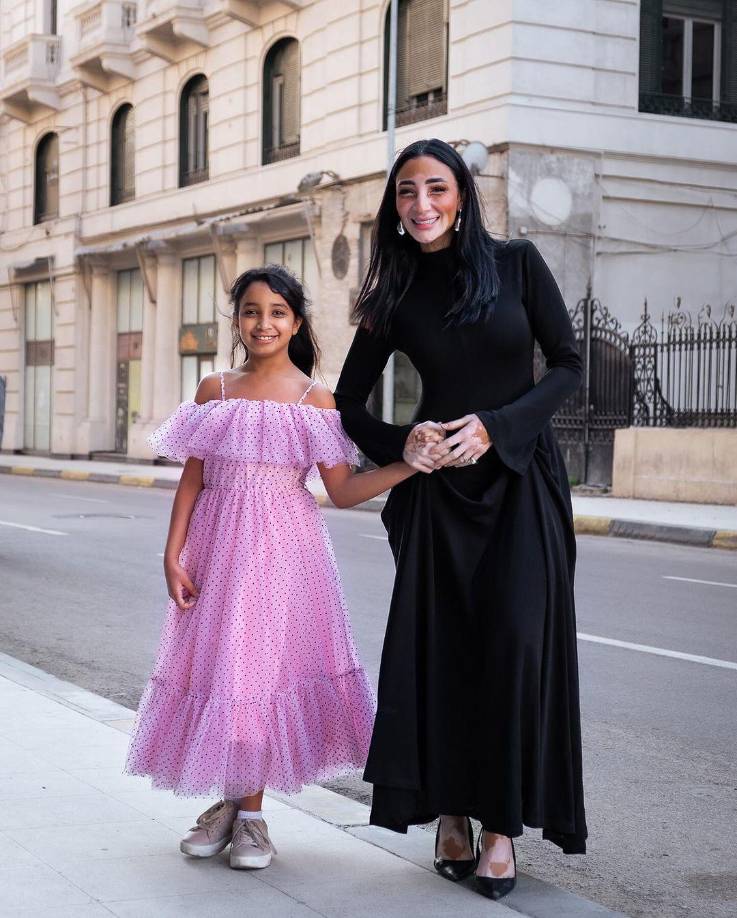 Además, con la eliminación del requisito de mayoría de edad y la restricción de no tener hijos, será una de las participantes de mayor, edad con 34 años, y una de las madres en concursar pues tiene una niña de 9 años.