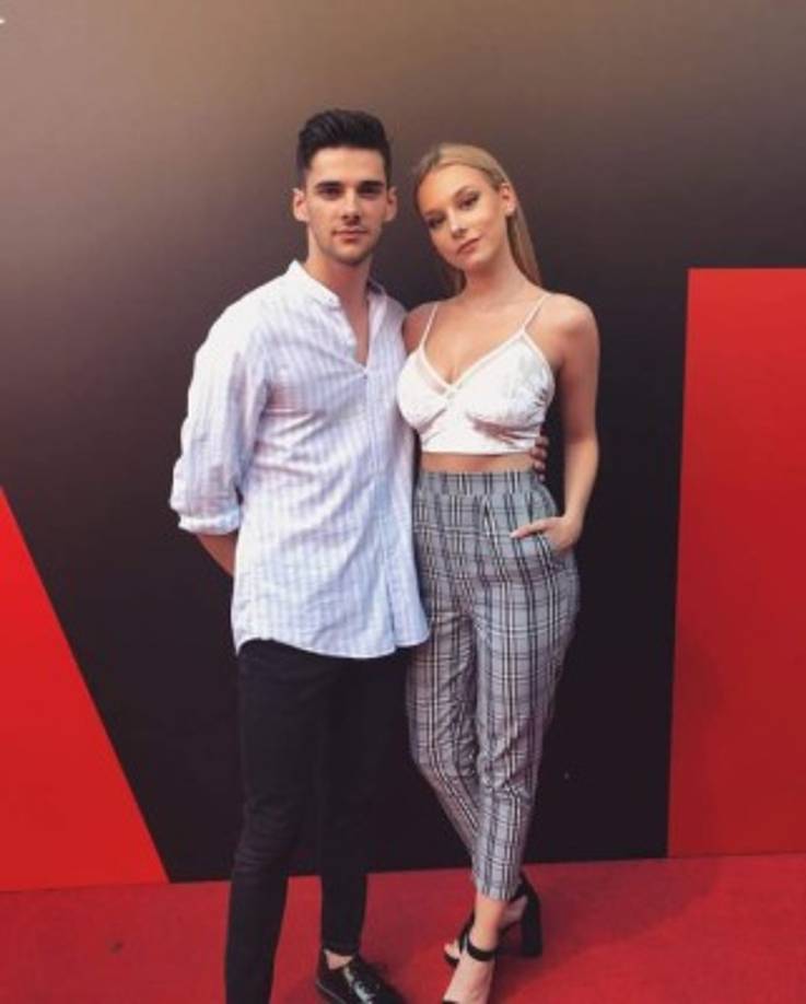 El más reciente novio de Ester Expósito fue Álvaro Rico, el actor que interpreta a Polo en la serie 'Élite', con quien tuvo un breve romance. <a href='https://www.laprensa.hn/fotogalerias/farandula/1372297-411/ester-exposito-espa%C3%B1ola-mas-seguida-instagram-georgina' style='color:red;text-decoration:underline' target='_blank'>MÁS FOTOS: Ester Expósito, la española más seguida en Instagram a golpe de cadera</a>