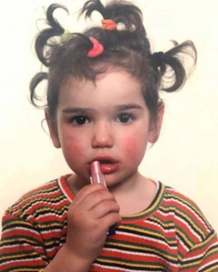 Su carrera musical empezó en 2015 cuando firmó con la discográfica Warner Music Group y a los 20 años lanzó su primer sencillo «New Love», seguido de «Be the One». <br/>