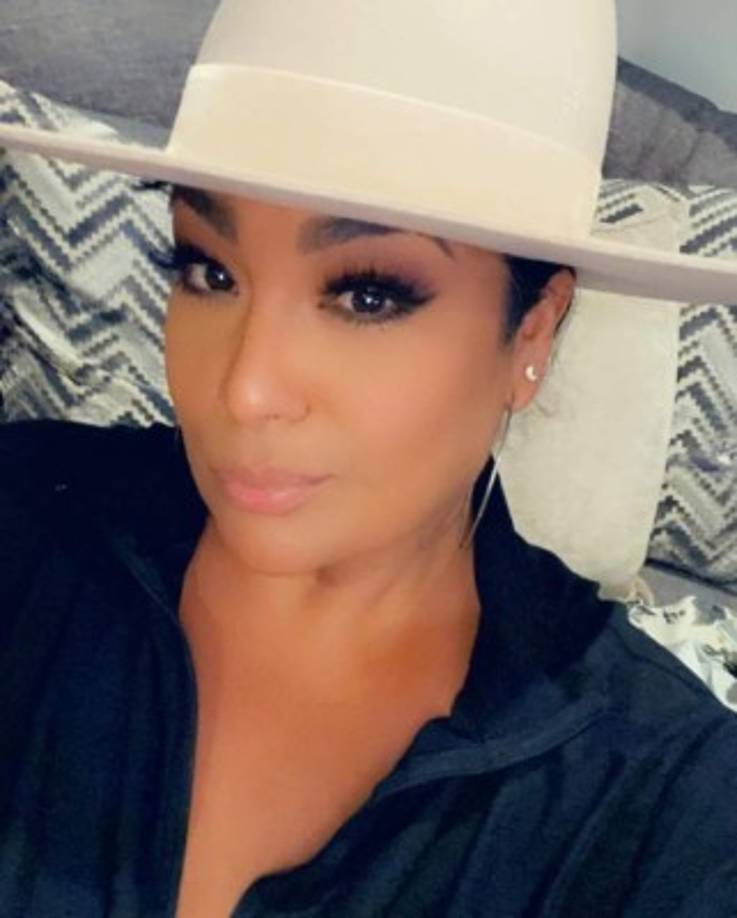 Además suele compartir imágenes íntimas de su familia y hermanos para recordar a su amada Selena.