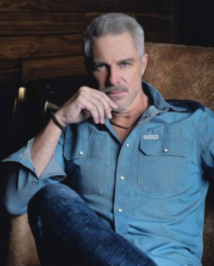 Lisandro comentó que debido a la crisis por la pandemia tuvo que reinventarse y ahora vendía 'Fideuá', un platillo típico de España. <br/>