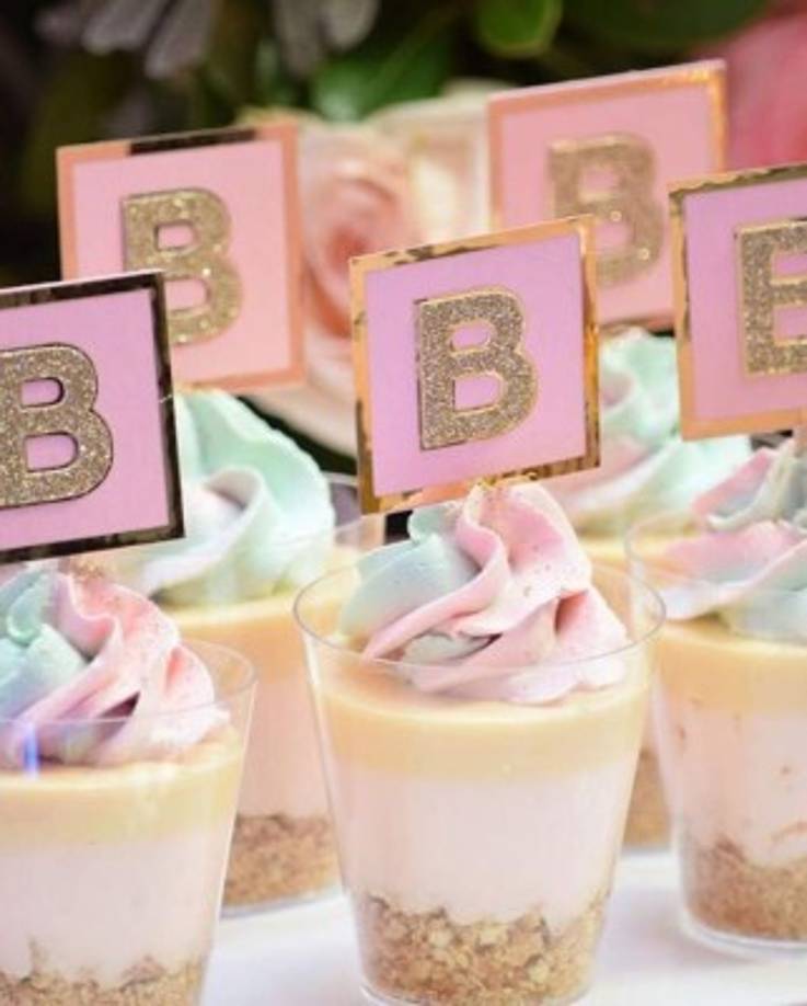 Y aunque hubo varios comentarios negativos, la actriz también recibió elogios y muchas bendiciones para ella y su pequeña hija.