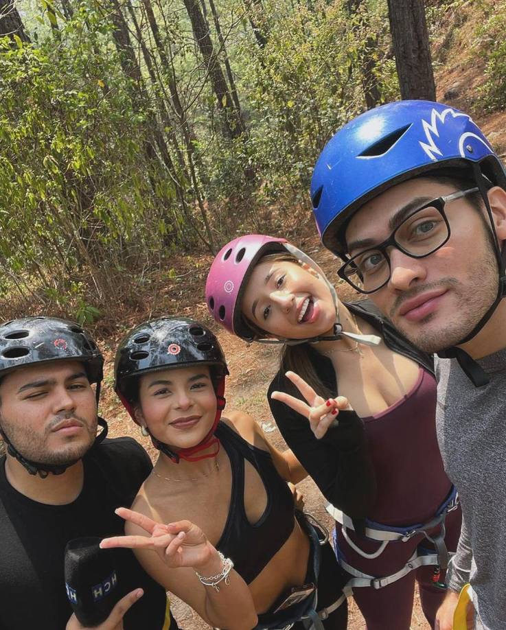 Miguel Marichal es mucho más que un creador de contenido en TikTok. Su vida fuera de las redes sociales está llena de actividades y proyectos que reflejan su pasión por el bienestar y el desarrollo personal. Con una visión clara y un compromiso con su audiencia.