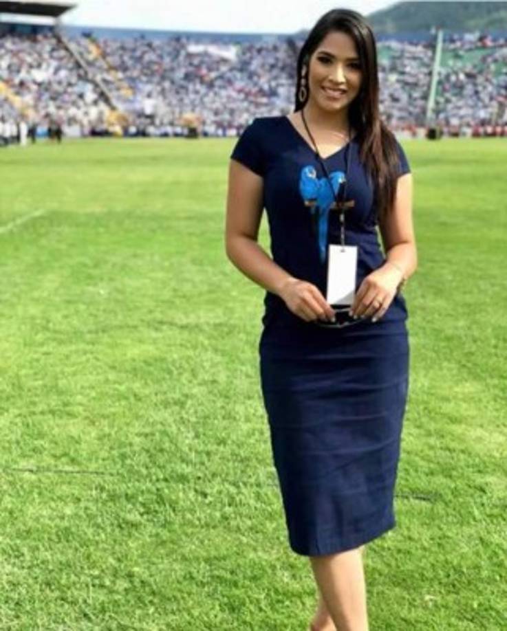 Carolina Lanza - Presentadora de HCH Televisión Digital.