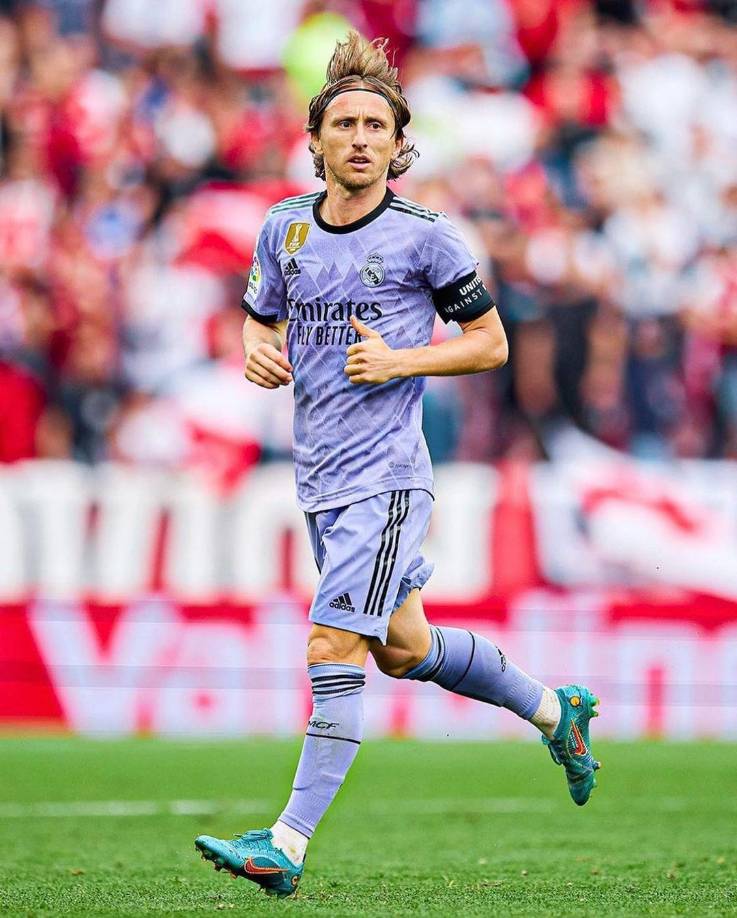 Pese a la ausencia de protagonismo de Luka Modric en el inicio de temporada, Carlo descartó que el Modric se vaya a reconsiderar la decisión de seguir un año más en el Real Madrid descartando una oferta económica superior de Arabia Saudí, y le auguró protagonismo.