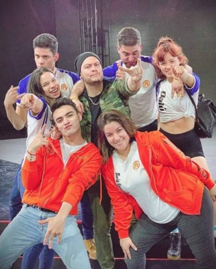 + Libre de polémicas. Angie se ha mantenido lejos de los escándalos a diferencia de otros académicos que han estado en el ojo del huracán por amoríos entre ellos, como el de Dalu y Carlos o el de Charly y María Fernanda. O los conflictos con los jueces o compañeros, un ejemplo es de Gibran con la juez Danna Paola.<br/>