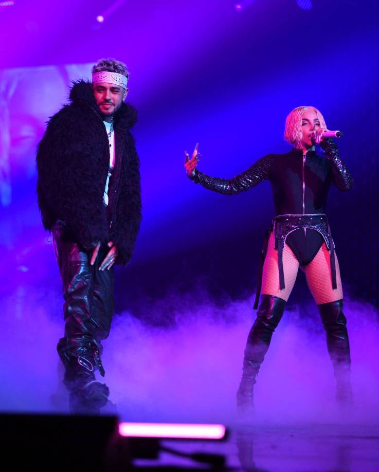  Dalex y Chesca provocaron muchos gritos tras su actuación de “Easy”.