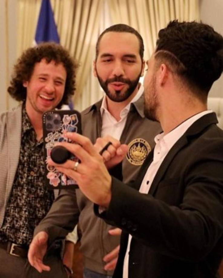 'Acabamos de grabar un Podcast con el presidente de El Salvador', escribió Luisito Comunica hace unas horas en su cuenta oficial de Instagram. Fotos Instagram.