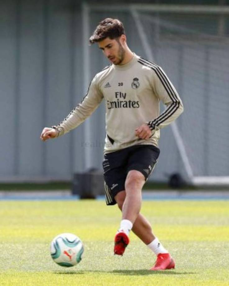 Marco Asensio fue otra de las novedades en el regreso a las prácticas del Real Madrid. El volante español se lesionó desde el año pasado pero se ha recuperado.