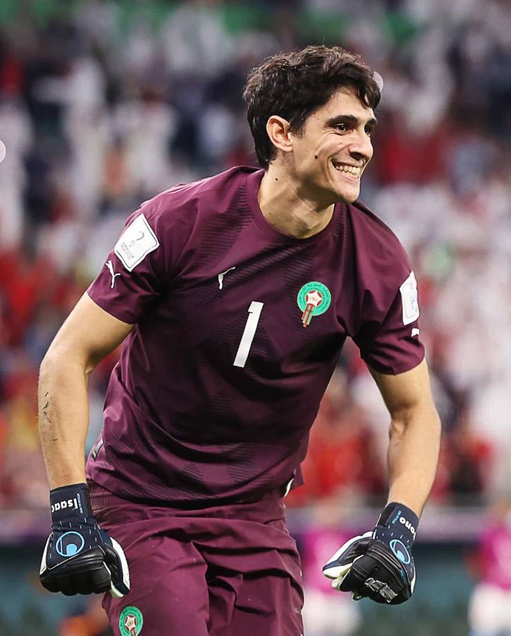 “El Al Hilal ha llegado a un acuerdo con el portero internacional marroquí Yassine Bono para las tres próximas temporadas”, dijo el medio, sin aportar más detalles.