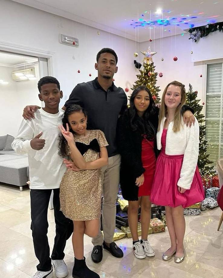 El ‘Choco’ Lozano aprovechó el parón de la Liga Española por las vacaciones navideñas para pasar tiempo en familia.