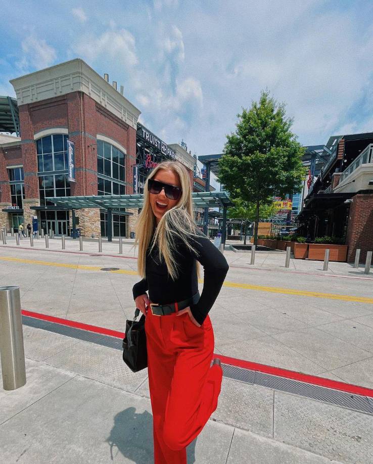 Si bien desde el comunicado, sus familiares anunciaron que la influencer padecía de episodios de epilepsia, se cree que pudo haber sido en dolorosas circunstancias. 