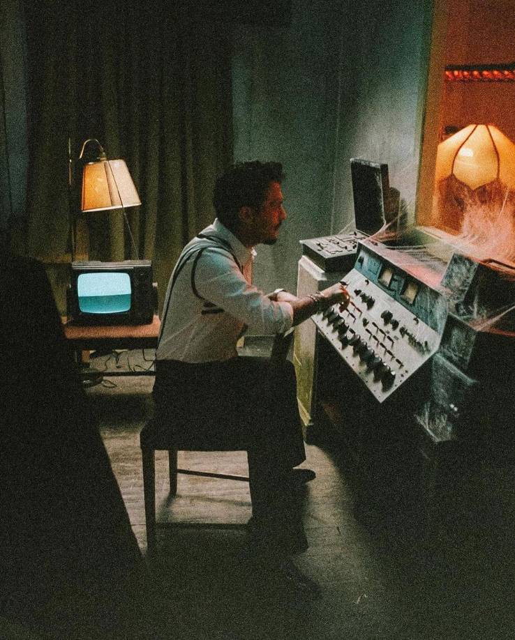 Nodal, escribió en la descripción de su publicación: ”La Intención” con fecha 25 de enero de este 2024, haciéndo énfasis en el lanzamiento del sencillo que formará parte de su nuevo album musical.