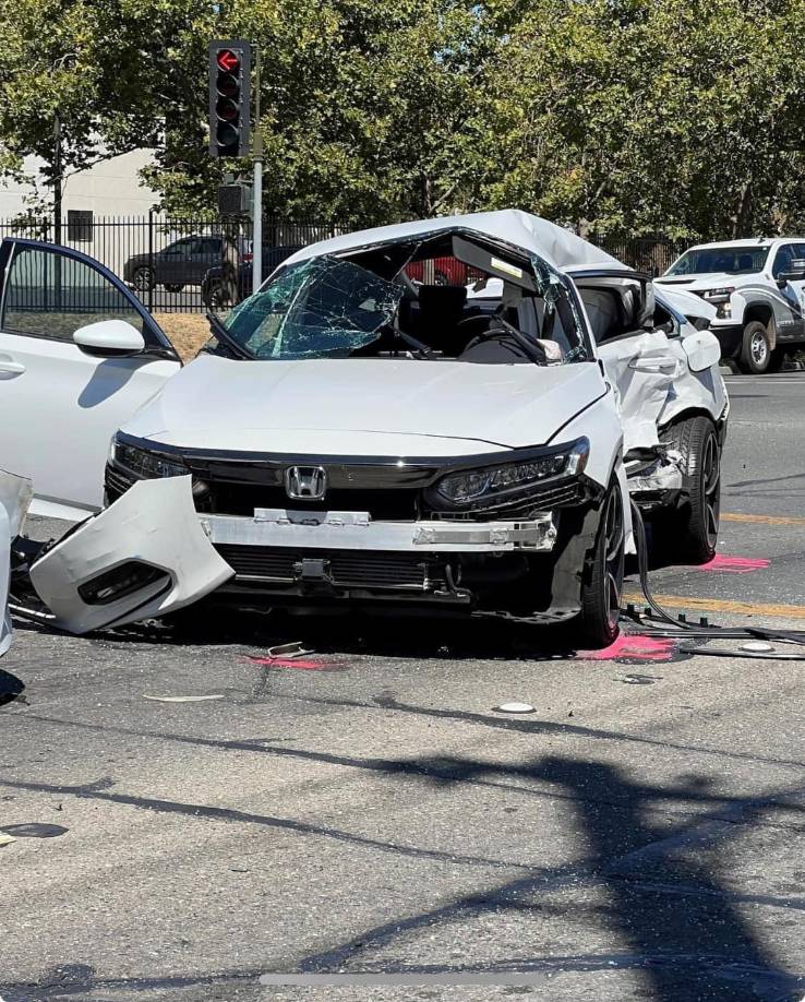Testigos afirmaron que, tras el impacto, Muñoz quedó inconsciente y atrapada en su auto. Fue trasladada a un hospital, donde falleció debido a las graves heridas que sufrió.