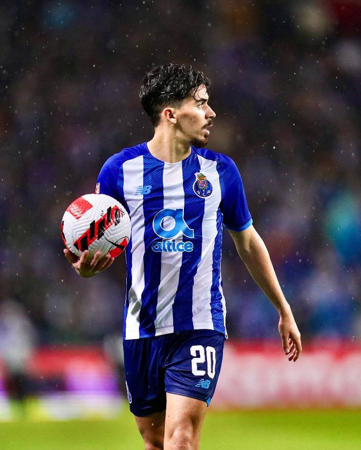 El centrocampista portugués Vitinha llegó a un acuerdo para convertirse en nuevo jugador del PSG.