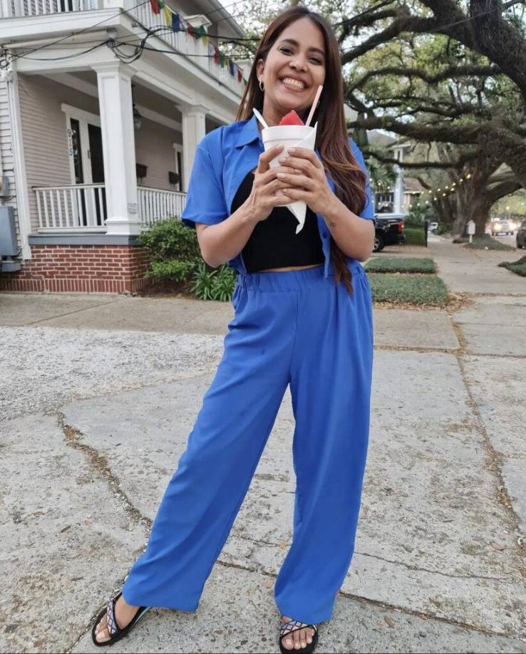 Varios mensajes le escribieron a Suly despidiéndola por su arduo trabajo realizado en la televisión hondureña. “Buen día, Suly, bendiciones. Gran trabajo realizado”; “Qué barbaridad, los mejores se están yendo, solo los payasos están quedando”, mientras otro dijo que “A Suly la caracteriza su esencia, es única y sí es una gran baja para HCH. Dios la bendiga y la esperamos en ese medio tan bonito”. 