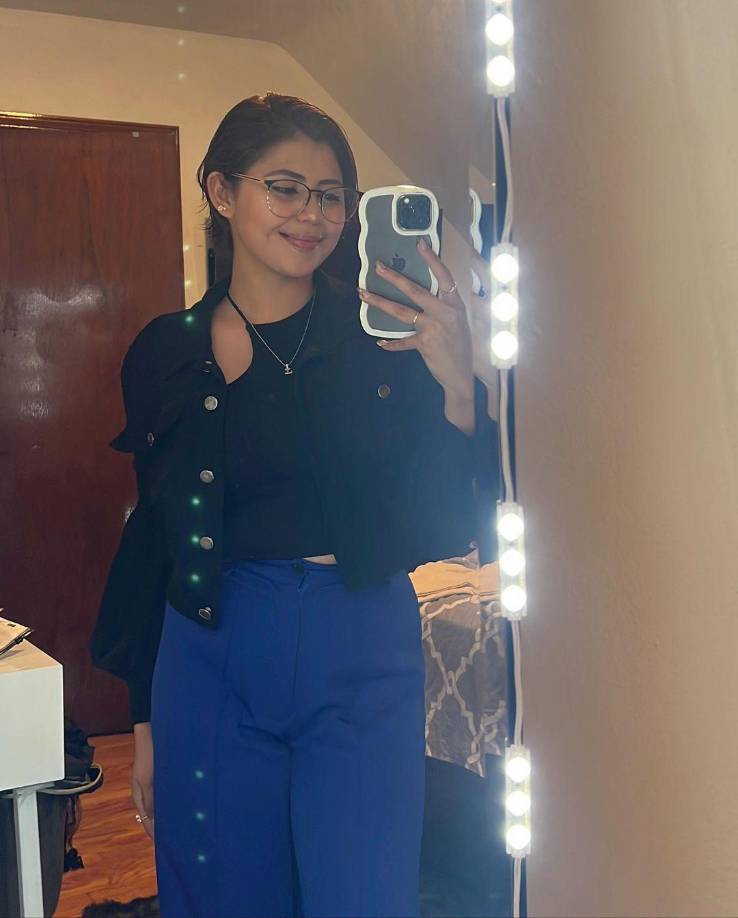 El acusado enfrenta cargos por asesinato en primer grado, posesión de un arma para propósitos ilegales en tercer grado y posesión ilegal de un arma en cuarto grado.