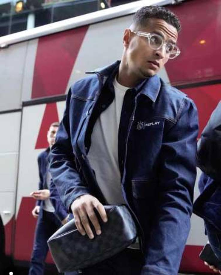 Mohamed Ihattaren arribó a Ámsterdam en calidad de cedido procedente de la Juventus, el jugador recibió varias amenazas con involucrados con la mafia de la ciudad neerlandesa. La justicia del país está al tanto de las situaciones que ponen en riesgo la vida de Ihattaren que no la pasa para nada bien en su propio país.