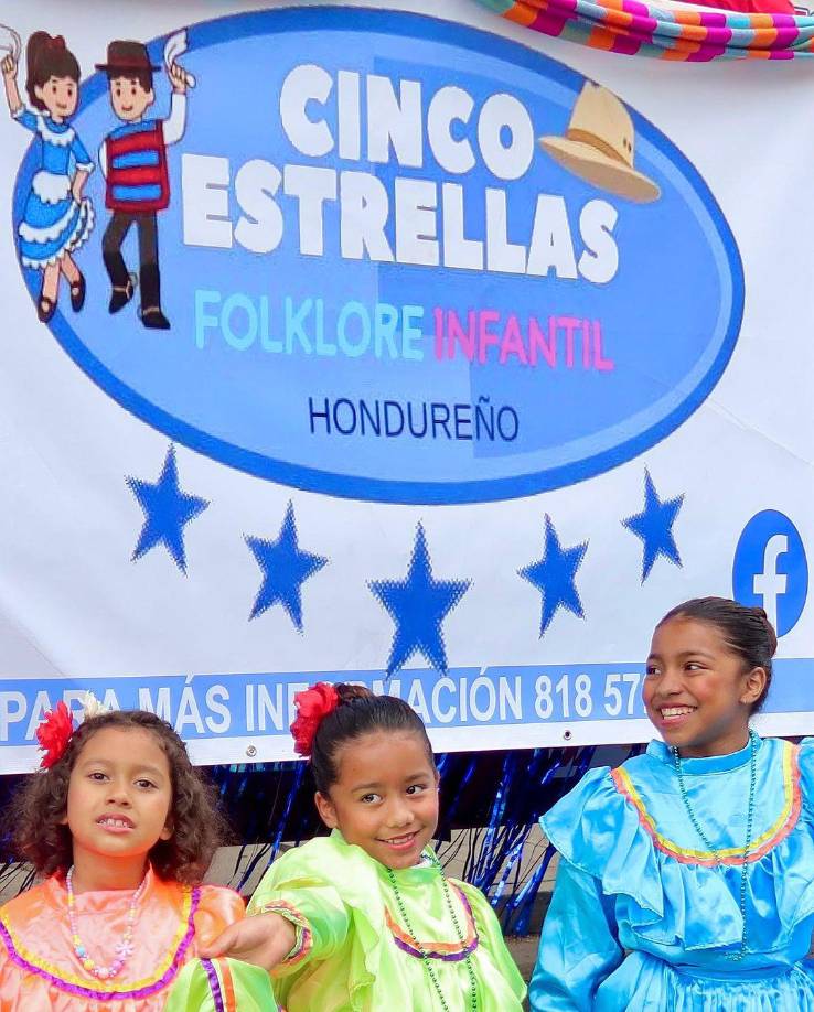 Haley tiene un grupo de danza hondureña que se llama Cinco Estrellas. 