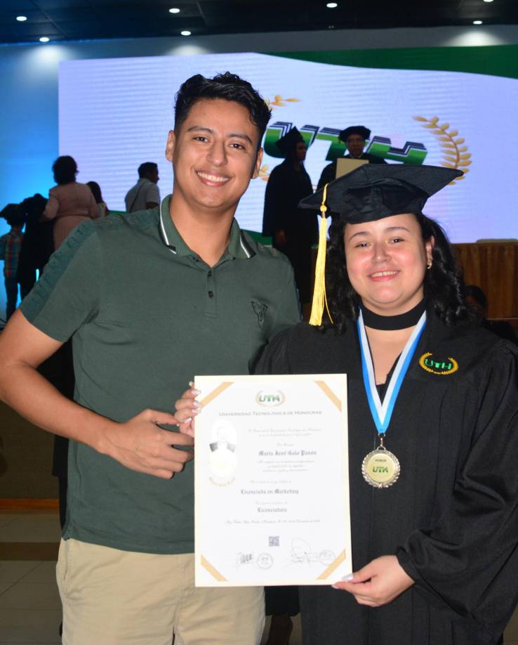 Maynor Martínez y María José Galo