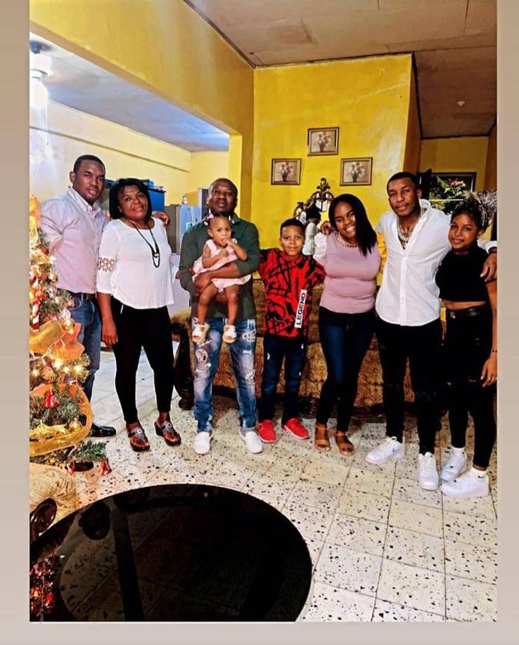 Paul Suazo: El defensor compartió junto a sus seres queridos.