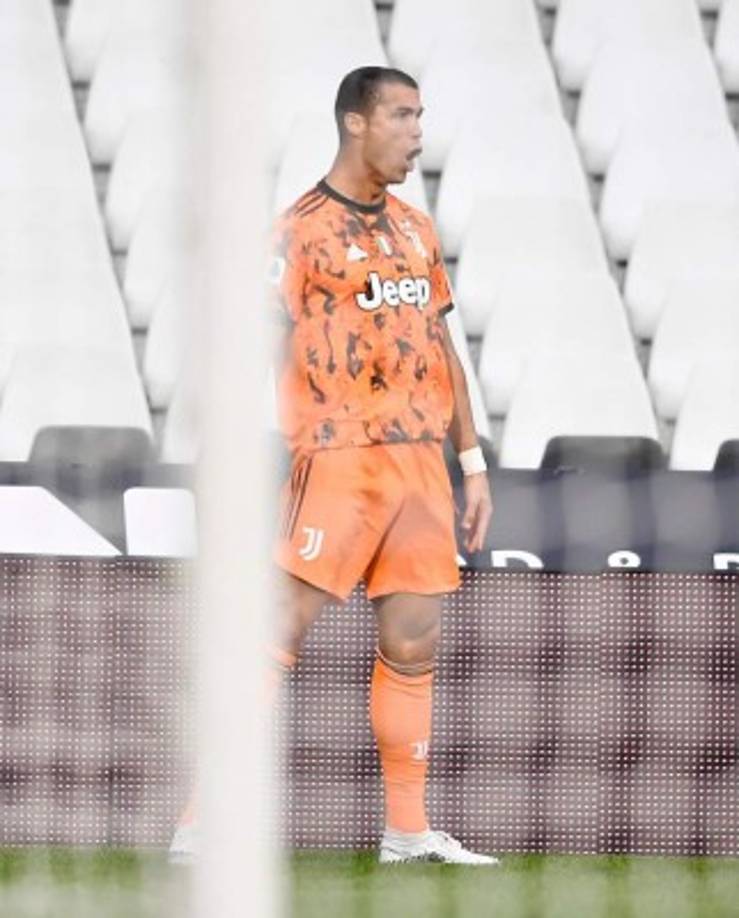 'Siiuuuu', así festejó Cristiano Ronaldo su primer gol tras superar el coronavirus.