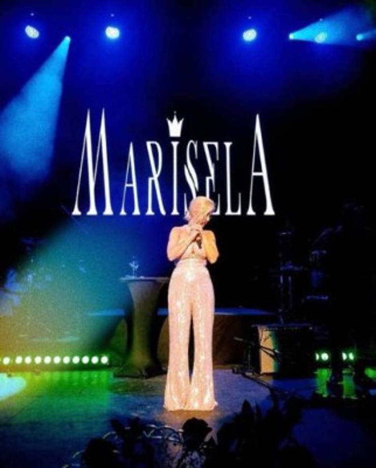 En las imágenes reveladas por el programa de televisión 'Suelta La Sopa', aparece una foto de 'El Buki' en la pantalla al fondo del escenario.