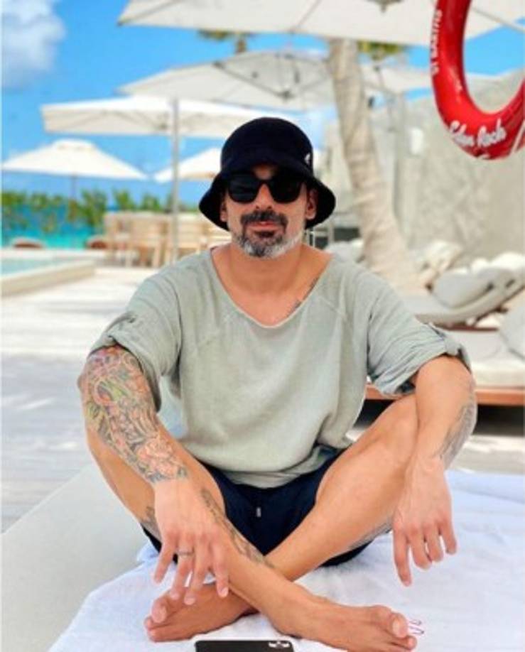 La pandemia del coronavirus lo agarró al 'Pocho' Lavezzi en medio de sus vacaciones en San Bartolomé, una lujosa isla que pertenece a Francia.