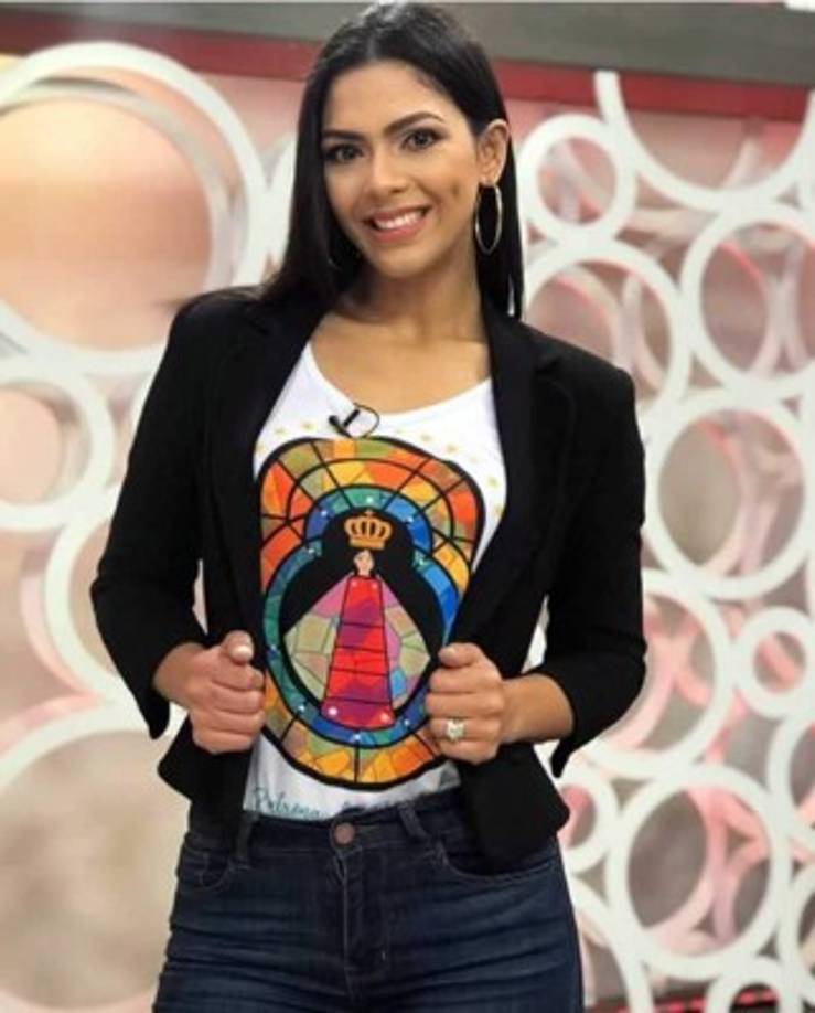 La bella presentadora Loren Mercadal, de Las Mañanas del Cinco de TVC, es seguidora del Olimpia.