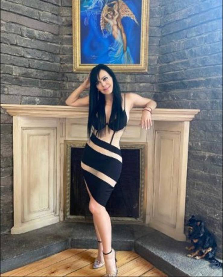 A sus 62 años, Maribel Guardia aún conserva las curvas que la convirtieron en una reina de belleza en su natal Costa Rica hace casi 40 años.