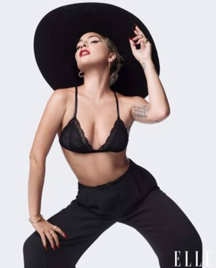 El 29 de mayo Lady Gaga sacó su sexto disco de estudio 'Chromatica' quien tuvo arrolladora aceptación en la streaming en la primera semana de lanzamiento, pero sus ventas y reproducciones se vivieron a bajo en la segunda semana.