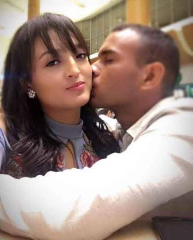 La sexy policía hondureña ha sido flechada por Darwin Chavarria, quien se desempeña como subteniente de la Policía Militar de Orden Público.