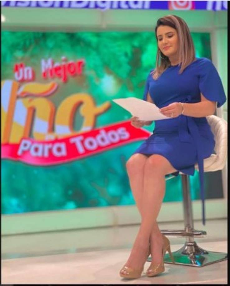 “Gracias a Dios finalizando la jornada laboral por hoy. Terminé el 2020 trabajando y así́ comenzaré el 2021, #bendecida. Que el nuevo año venga lleno de oportunidades para quienes las perdieron o aún no encuentran trabajo”, dijo la querida periodista Cesia Mejía.