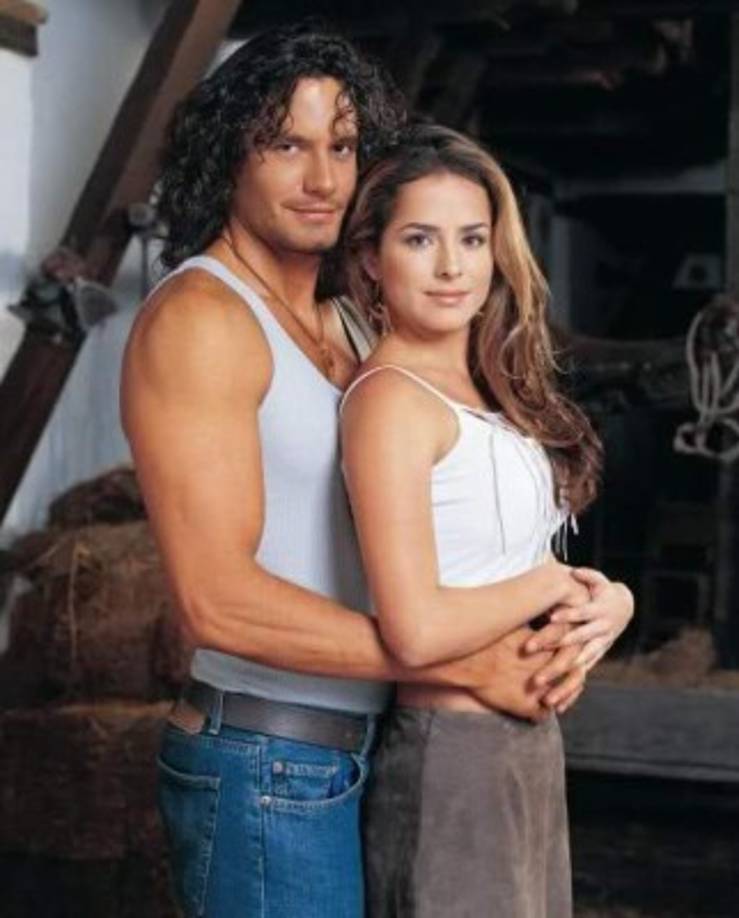 Danna Garcia (41), recordada como “Normal Elizondo Acevedo” de la telenovela “Pasión de gavilanes”, llevaba dos años retirada del espectáculo para dedicarse al cuidado de su hijo que nació en julio de 2017.<br/>