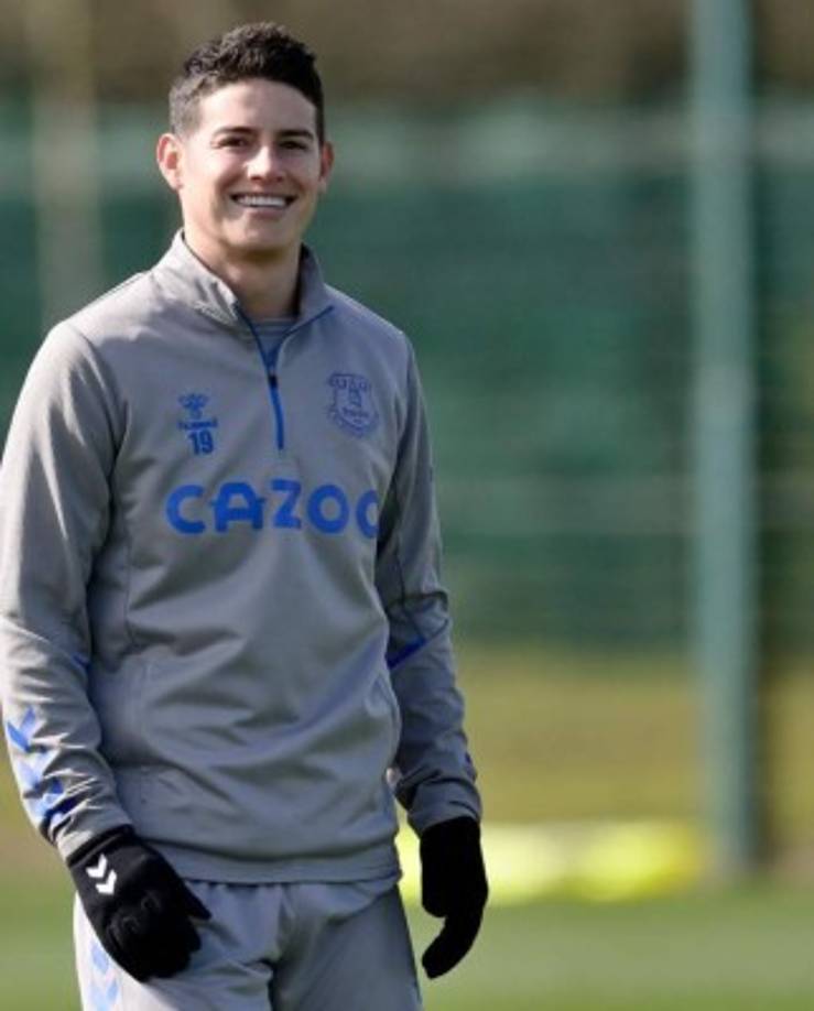 El futuro de James Rodríguez sigue generando incertidumbre ya que no entra en los planes de Rafa Benítez en el Everton. Se menciona que el AC Milan lo podría fichar en el cierre del mercado de fichajes. Foto Facebook James Rodríguez.