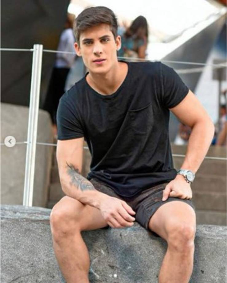 Irinaldo Oliver, oficial de prensa, también confirmó al medio Extra que sostuvo una relación con Tiago Ramos entre el año 2017 hasta el 2018 y que al joven de 23 años siempre le han gustado las mujeres de mayor edad.