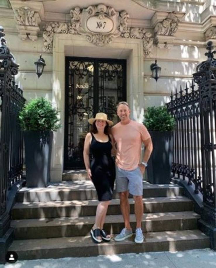 Al igual que sucedió con Friends, y con otros muchos programas, la apertura del episodio piloto de La Niñera fue muy distinto al que terminaría siendo el oficial.