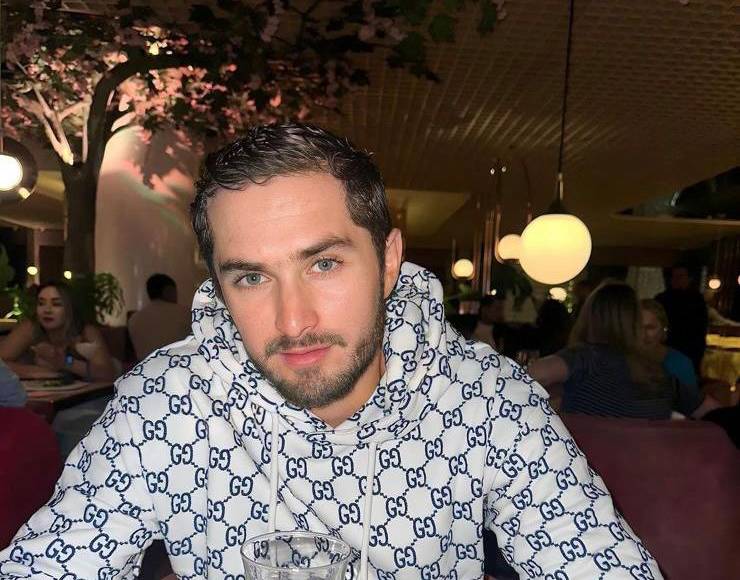 La pareja fue vista en un evento que realizo radio Xy el pasado fin de semana, sin problemas Ferrari y Tabares llegaron agarrados de la mano departieron al máximo, no perdieron un solo minuto para disfrutar de la fiesta oficializada en el Distrito Hotelero. 