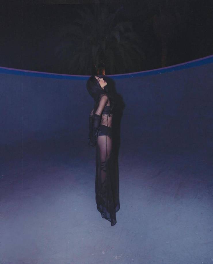 “Ojo X Ojo es un sencillo que es muy arriba y muy feliz para que se sientan empoderadas. Al mismo tiempo, el video está increíble y tiene una temática de Halloween. Creo que mis fans les va a gustar mucho, ya que lo vamos a lanzar el día oficial de los keninis”, explicó la cantante antes de su lanzamiento. 