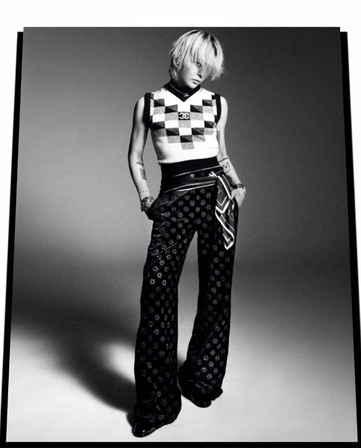  “Esta investigación en sí misma, tanto la policía como yo no estamos exactamente seguros de las circunstancias. En última instancia, es decisión de la policía si mis declaraciones ayudarán o no en su investigación”. Concluyó diciendo: “Yo mismo todavía no conozco los detalles, pero lo que deseo es que la agencia de investigación publique los resultados del examen detallado lo antes posible”. En un mensaje a sus fans, expresó: “Espero que no estén demasiado preocupados. Espero que crean en mí y esperen [los resultados]”.