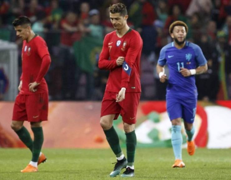 Ronaldo salió amargado tras la goleda encajada ante Holanda.