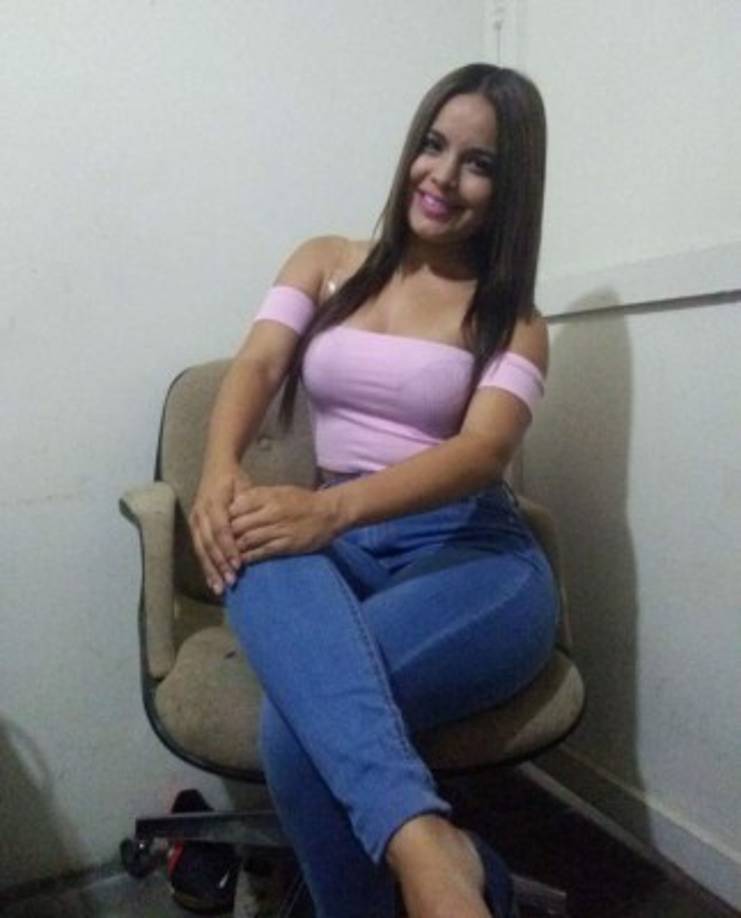 Yulia Posas cautiva con su belleza en las redes sociales y ha señalado que se encuentra soltera.