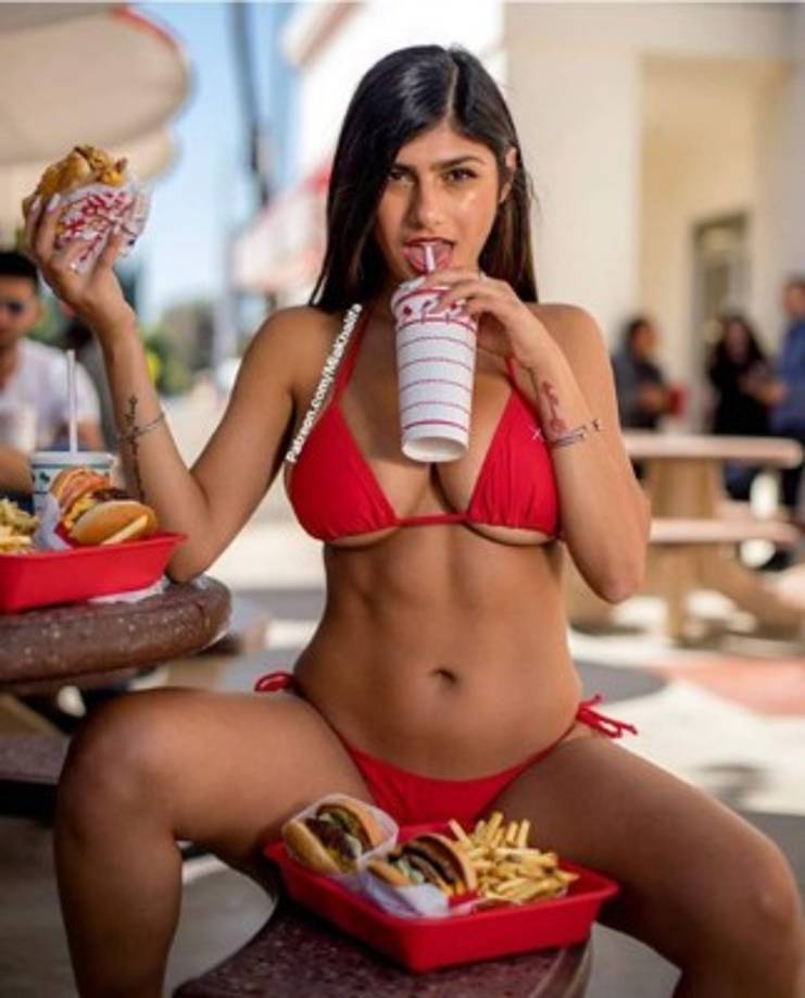 A partir de ese momento se convirtió en un influencer y comenzó a desempeñarse como comentarista deportiva en YouTube, junto al basquetbolista Gilbert Arenas.