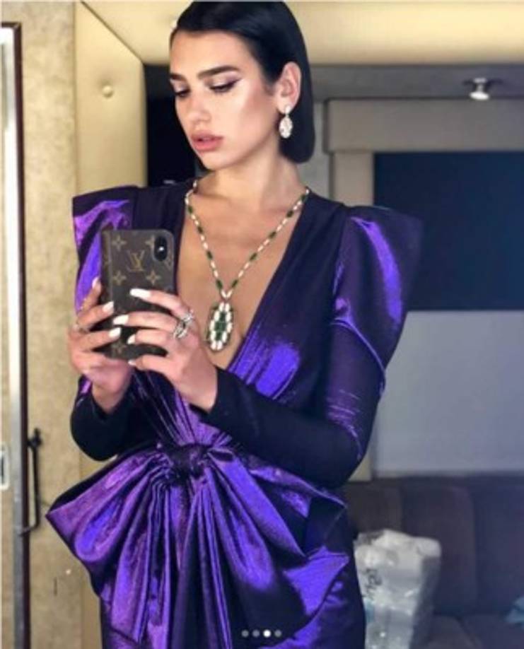 El rotativo no deja en claro si Dua Lipa y Marco Asensio pasaron la noche en el hotel en que el Real Madrid se concentró tras el partido o si en el que la cantante estaba hospedada.