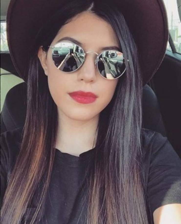 Nombrada por la revista DJ MAG como la 'Bass Boss' y una de las mejores DJs femeninas del mundo, Jessica tiene un estilo único basado en el electro house, trap y dubstep.